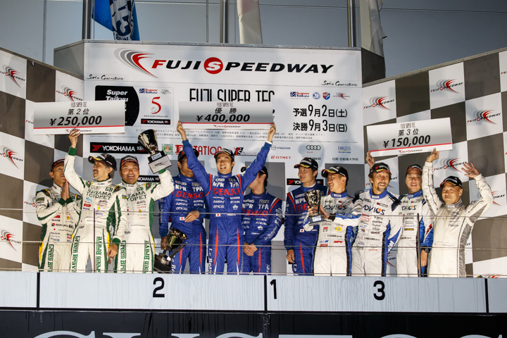 ST-3クラスの表彰式