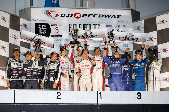 ST-4クラスの表彰式