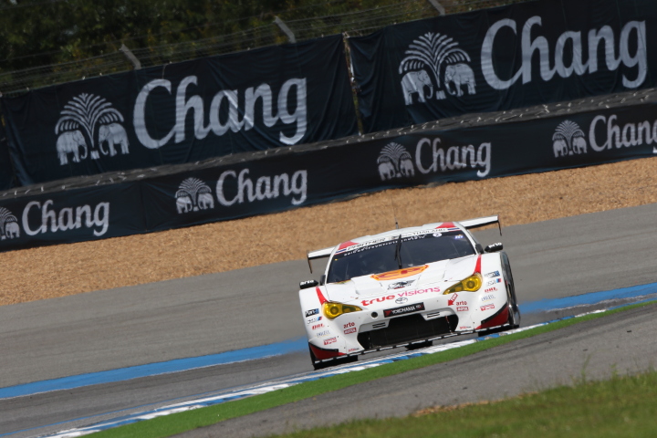 公式練習: ナタウッド・ジャルーンスルカワッタナ／ナタポン・ホートンカム組（ARTO 86 MC 101）