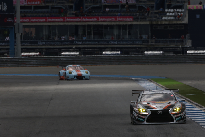 公式練習: 中山雄一／坪井翔組（JMS P.MU LMcorsa RC F GT3）