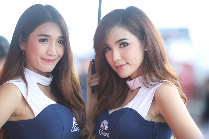 ピットウォーク: レースクイーン