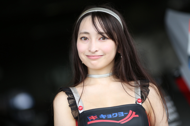 ピットウォーク: レースクイーン