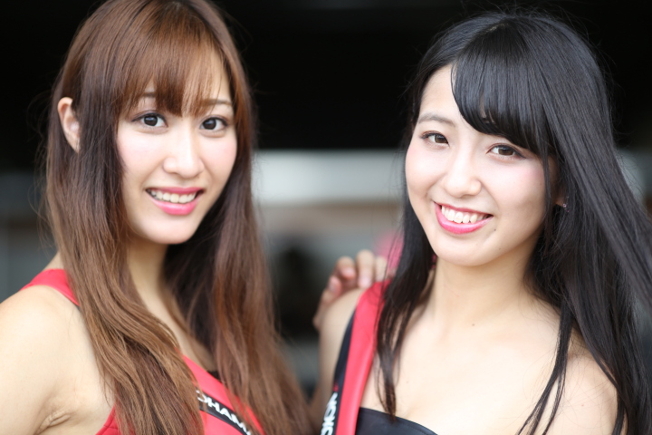 ピットウォーク: レースクイーン