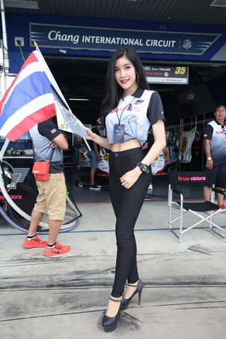 ピットウォーク: レースクイーン