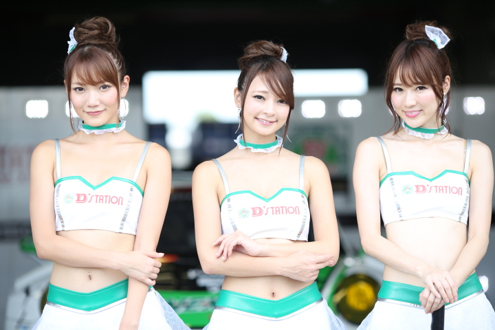 ピットウォーク: レースクイーン