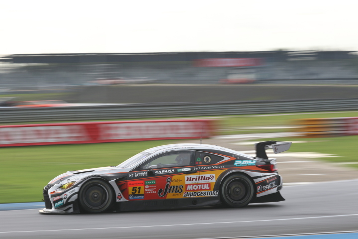 公式予選: 中山雄一／坪井翔組（JMS P.MU LMcorsa RC F GT3）