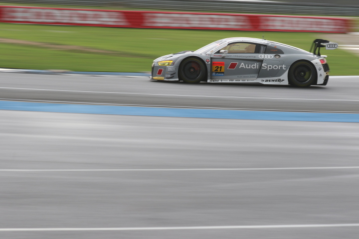 公式予選: リチャード・ライアン／柳田真孝組（Hitotsuyama Audi R8 LMS）