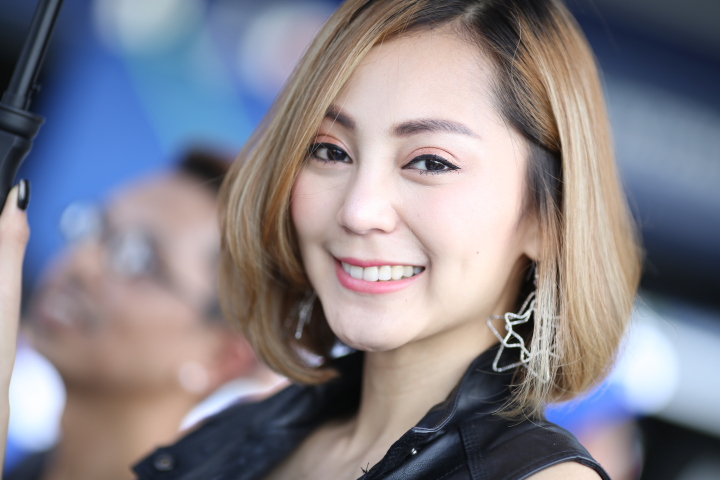 ピットウォーク: レースクイーン