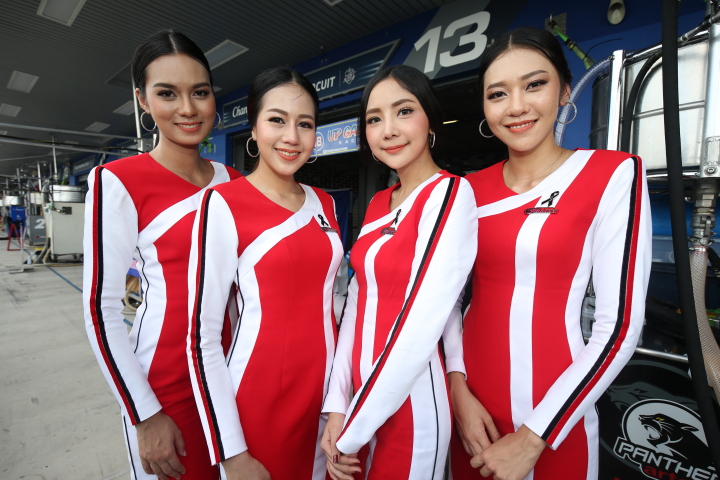 ピットウォーク: レースクイーン