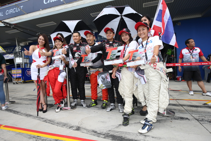 ピットウォーク: PANTHER TEAM THAILAND