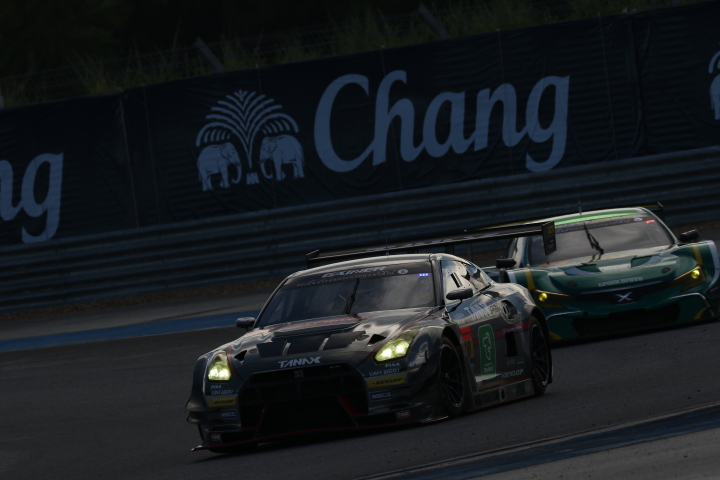 決勝レース: 吉田広樹（GAINER TANAX triple a GT-R）