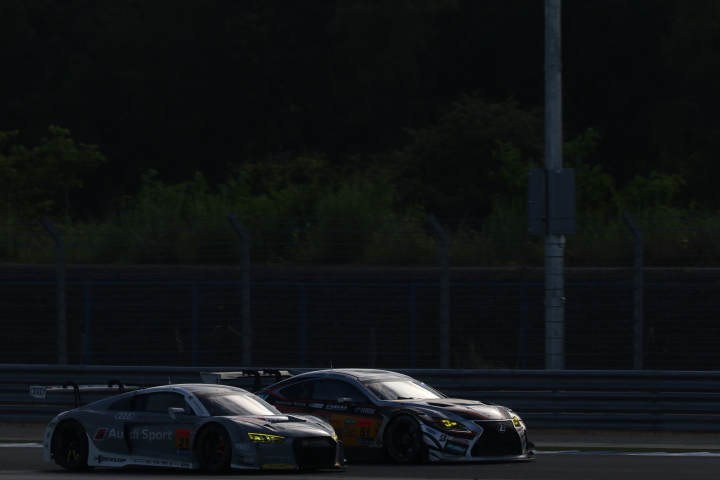 決勝レース: Hitotsuyama Audi R8 LMS vs JMS P.MU LMcorsa RC F GT3