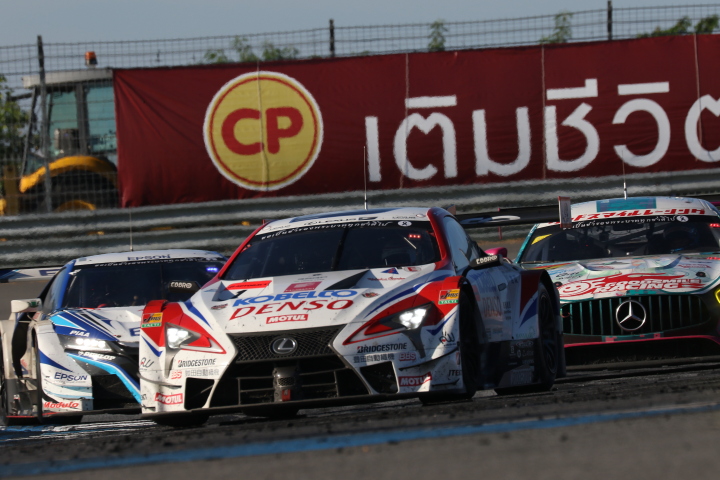 決勝レース: ヘイッキ・コバライネン（DENSO KOBELCO SARD LC500）