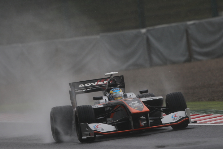 フリー走行: 石浦宏明（P.MU/CERUMO・INGING SF14）