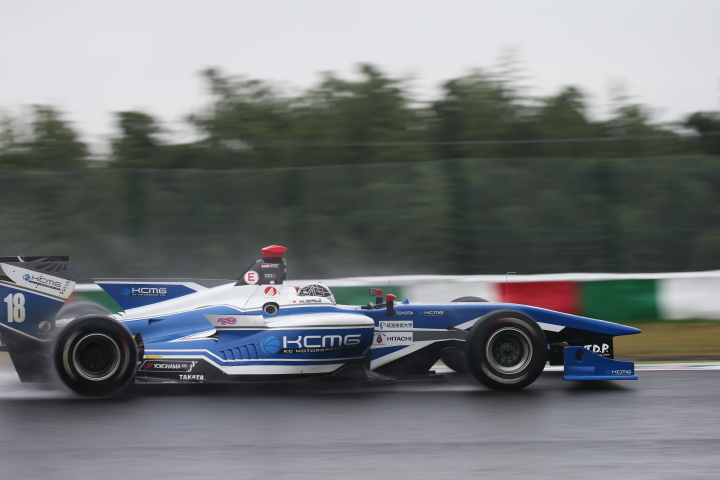 フリー走行: 小林可夢偉（KCMG Elyse SF14）