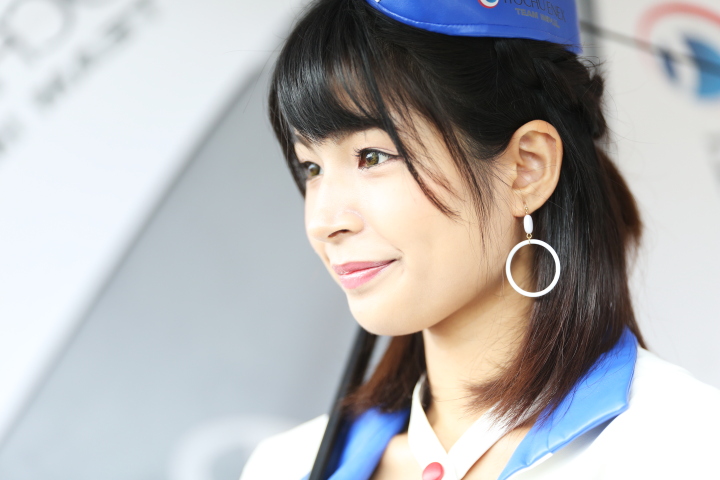 ピットウォーク: レースクイーン