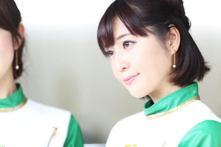 ピットウォーク: レースクイーン