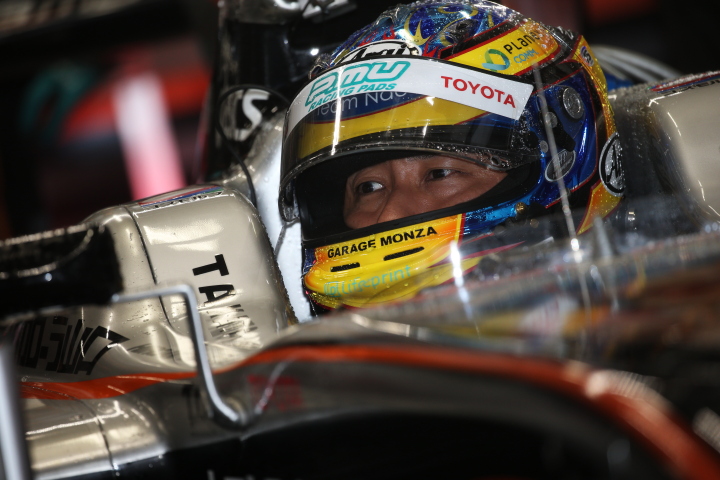 公式予選: 石浦宏明（P.MU/CERUMO · INGING）