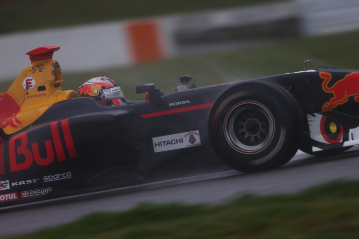 公式予選: ピエール・ガスリー（TEAM MUGEN SF14）