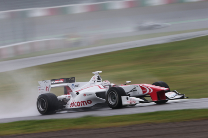 公式予選: 伊沢拓也（DOCOMO DANDELION M41Y SF14）