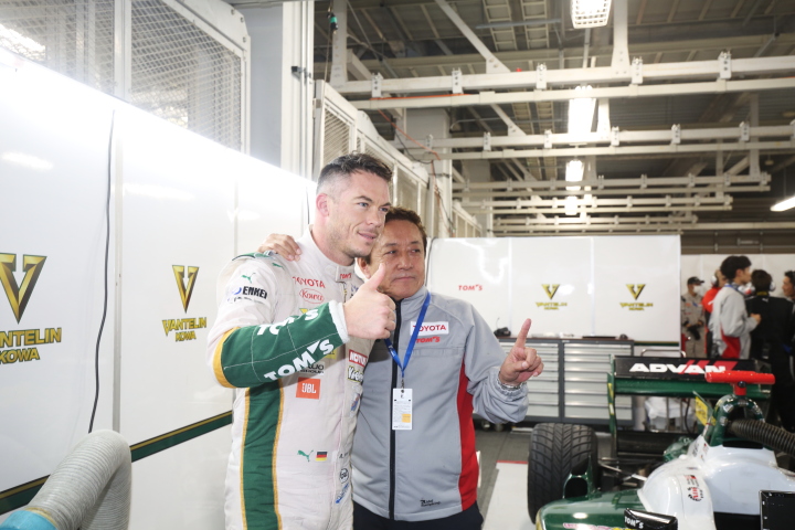 公式予選: レース1でポールポジションを獲得したアンドレ・ロッテラー（VANTELIN TEAM TOM’S）