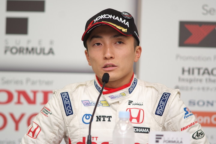 予選記者会見: レース1、レース2とも2位の野尻智紀（DOCOMO TEAM DANDELION RACING）