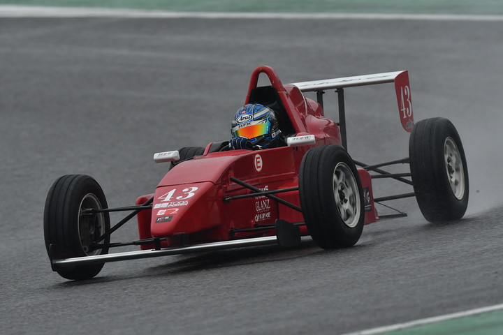 優勝は鈴木智之（C72☆ミッドランド☆制動屋☆byテイク）