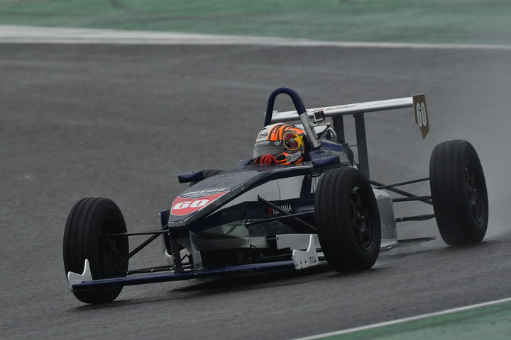 決勝2位は山内飛侑（NAVY AUTO）