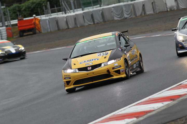 グループ2決勝: ST-4クラス2位は廣田築／中島佑弥／野間一組（GLORY RACING A-ONE FN2）