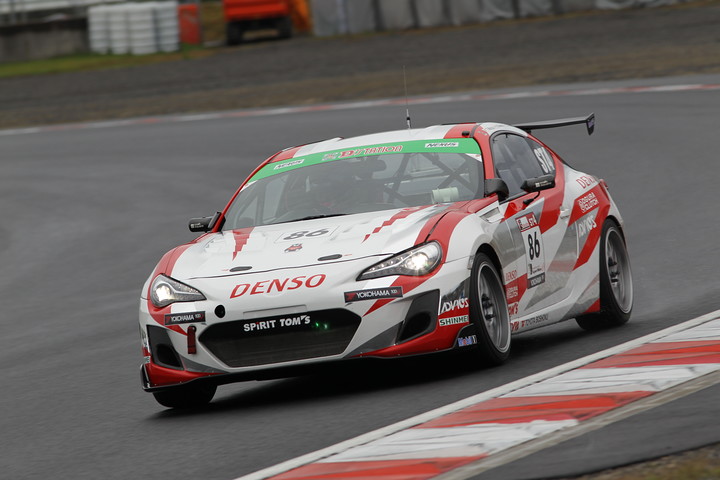 グループ2決勝: ST-4クラス優勝は松井孝允／坪井翔／蒲生尚弥組（TOM'S SPIRIT 86）