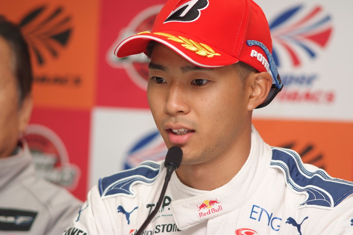 2017年度GT500クラスドライバーズチャンピオンを獲得した平川亮（LEXUS TEAM KeePer TOM'S）