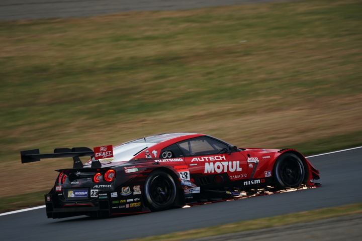 公式練習: 松田次生／ロニー・クインタレッリ組（MOTUL AUTECH GT-R）