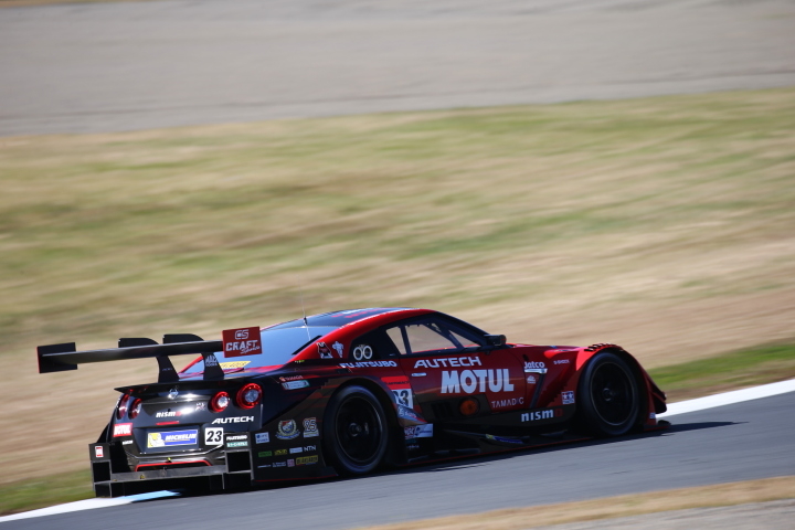 DTMデモンストレーションラン: ロニー・クインタレッリ（MOTUL AUTECH GT-R）