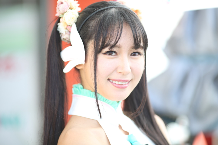 ピットウォーク: レースクイーン