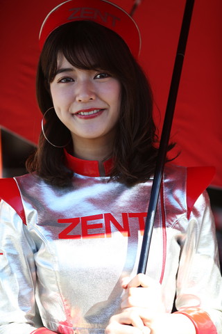 ピットウォーク: レースクイーン