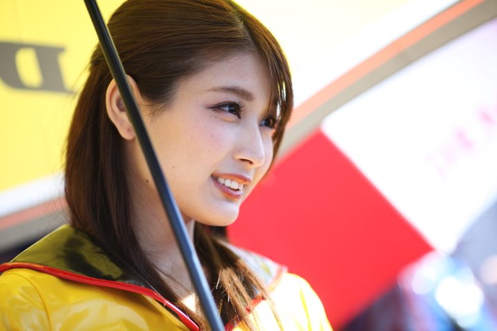 ピットウォーク: レースクイーン