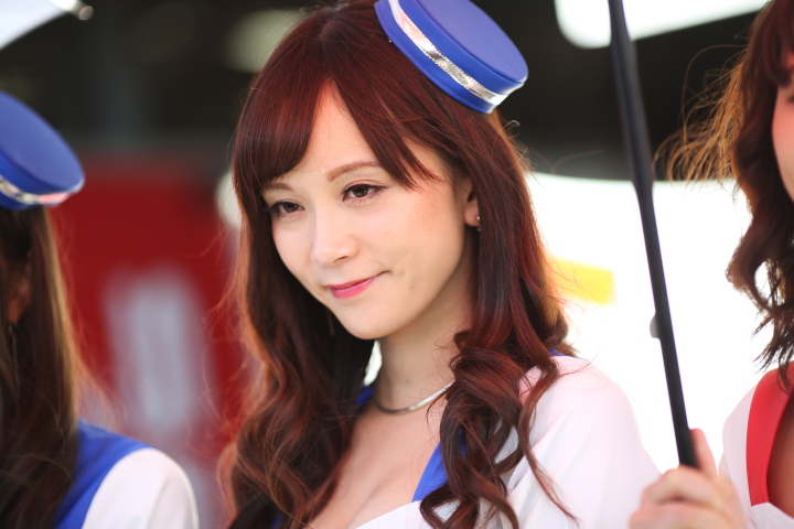 ピットウォーク: レースクイーン