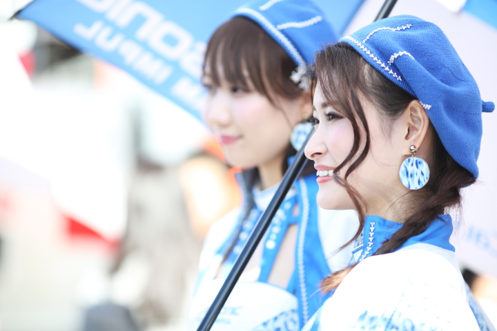 ピットウォーク: レースクイーン