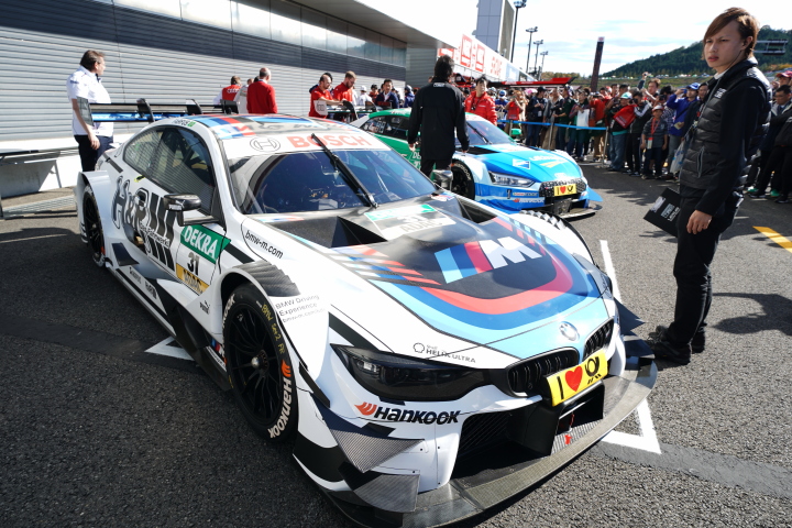 ピットウォーク: BMW Team RBMのDTMマシン