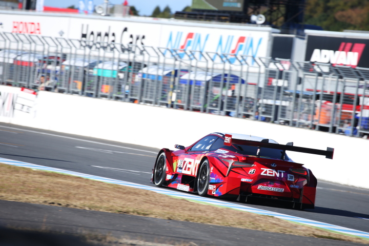 公式予選: 石浦宏明組（ZENT CERUMO LC500）