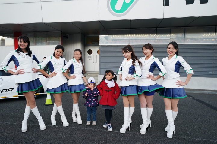 GTキッズウォーク: レースクイーン