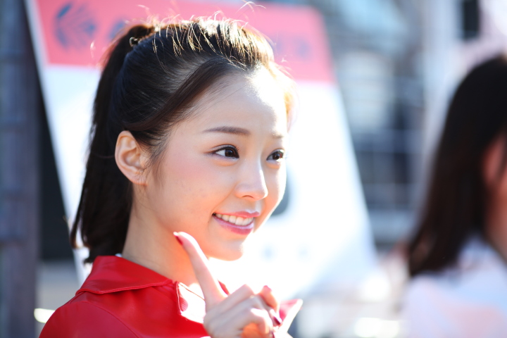 ピットウォーク: レースクイーン