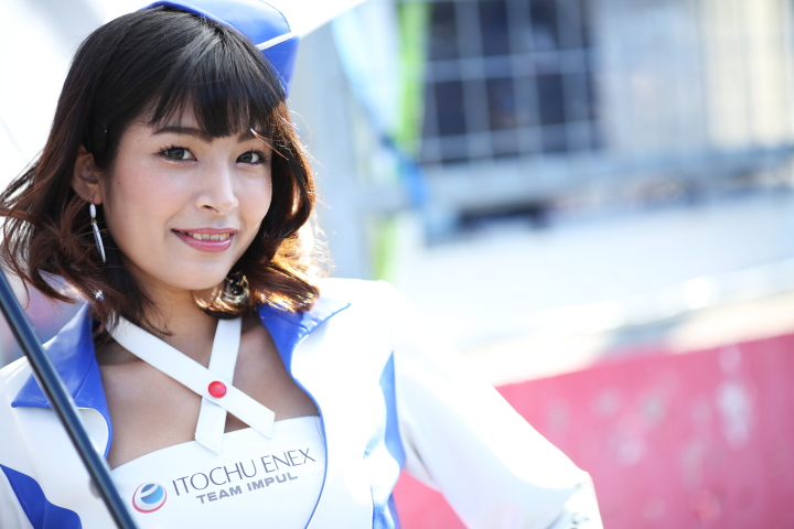 ピットウォーク: レースクイーン