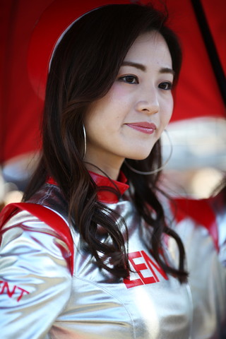 ピットウォーク: レースクイーン