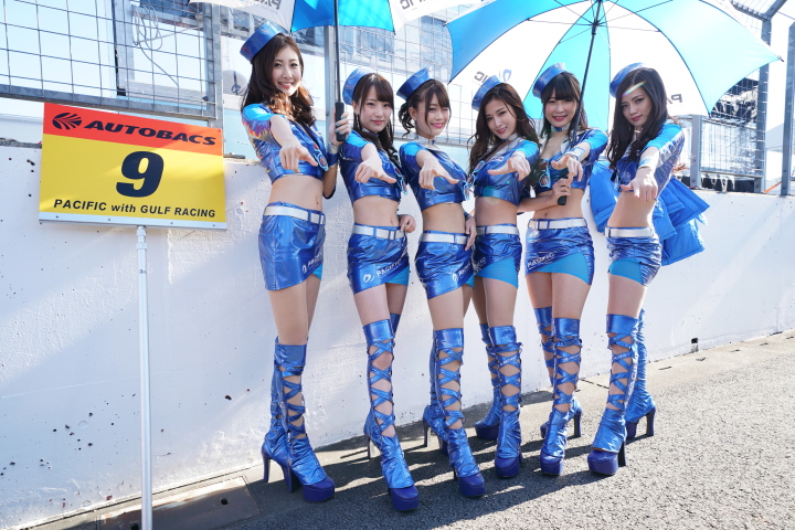 ピットウォーク: レースクイーン