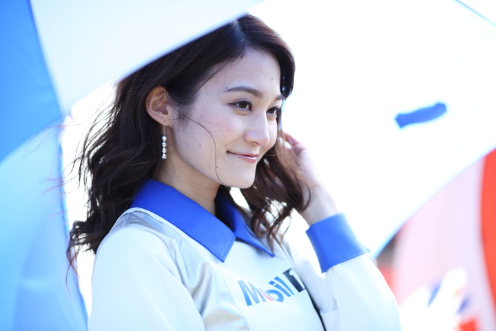 ピットウォーク: レースクイーン