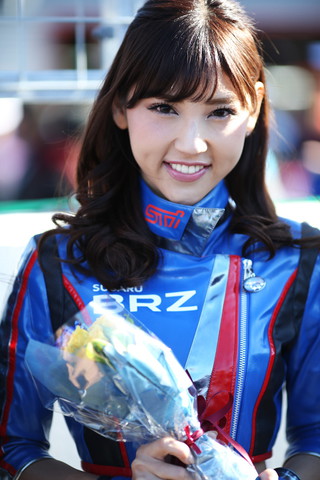 ピットウォーク: レースクイーン