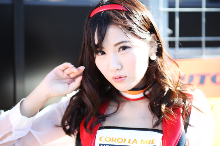 ピットウォーク: レースクイーン