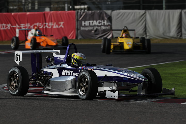 日本一決定戦第1レグBグループ: 2位でゴールした太田格之進（KK-SⅡミスト制動屋）はペナルティーで13位