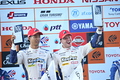 表彰式: GT500クラスで優勝した平川亮とニック・キャシディ（LEXUS TEAM KeePer TOM\'S）